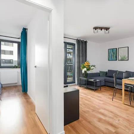 Stylish Apartment with Balcony Poznań by Renters Poznań